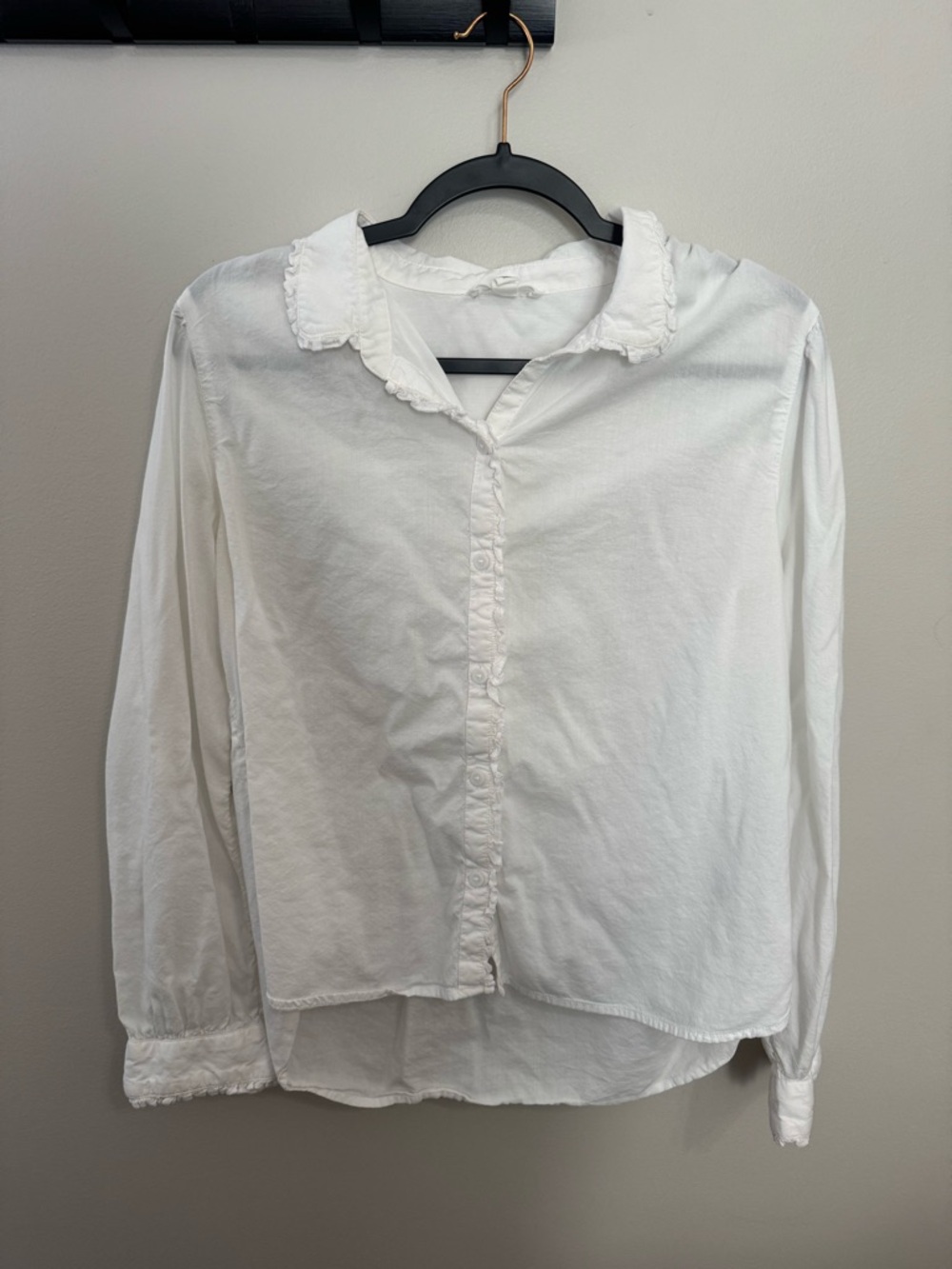 Beach Lunch Lounge Size M Classic White Button-Front Women's Blouse